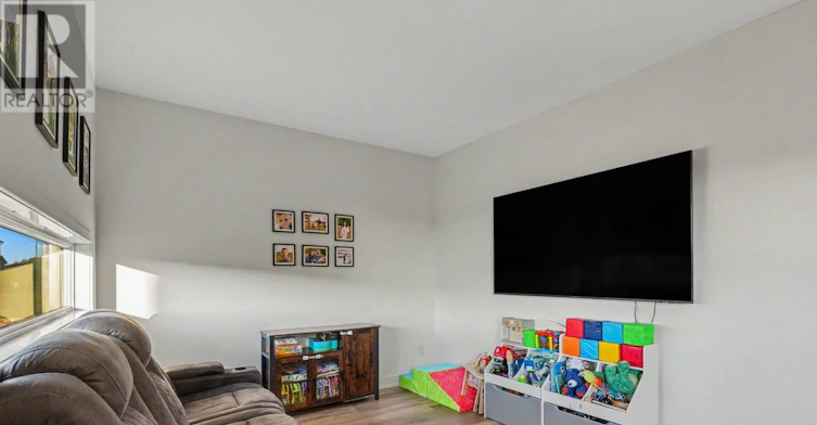214 Cypress Street, Limoges, ON, K0A 2M0 - 2