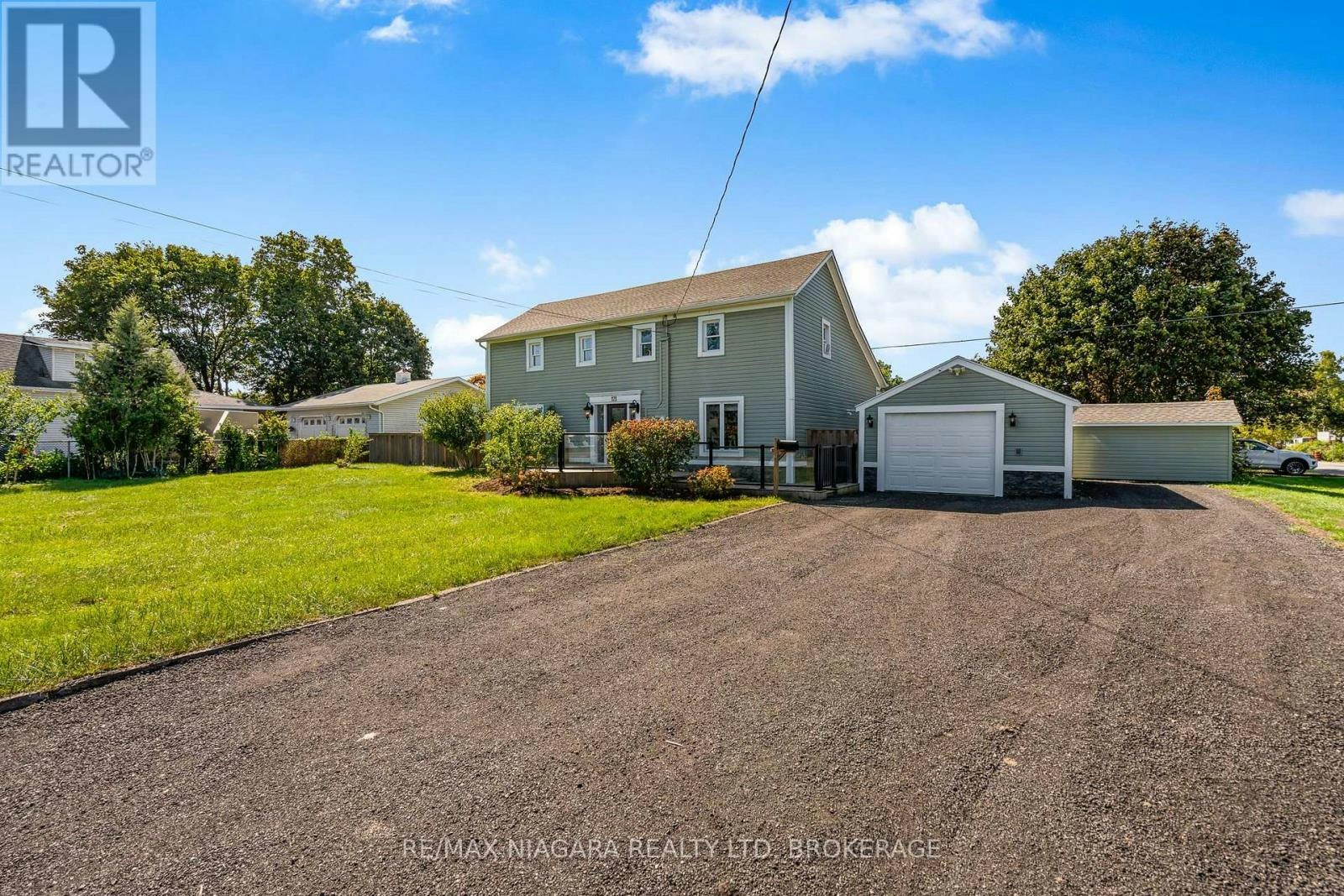 121 Knoll Street, Port Colborne, ON, L3K 5A8