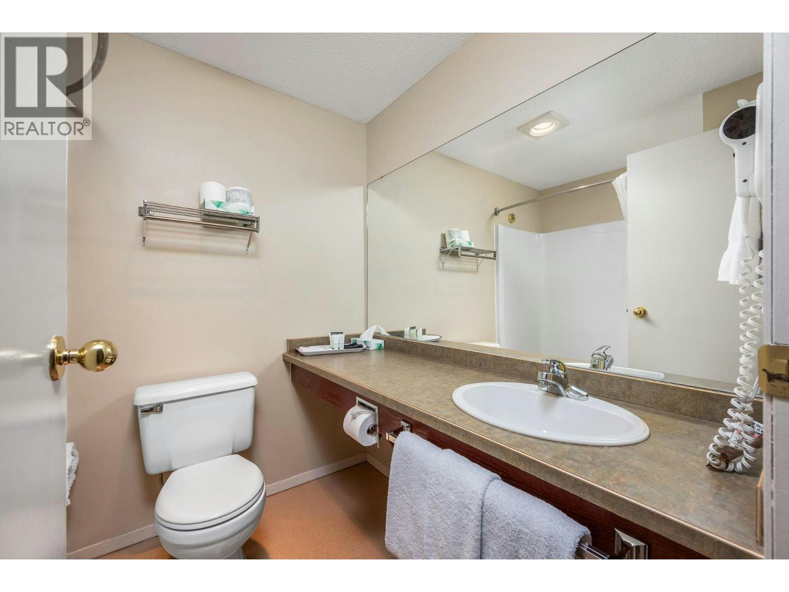 233/234-150 Silver Lode Lane, Armstrong, BC, V1B 3M1 - 25