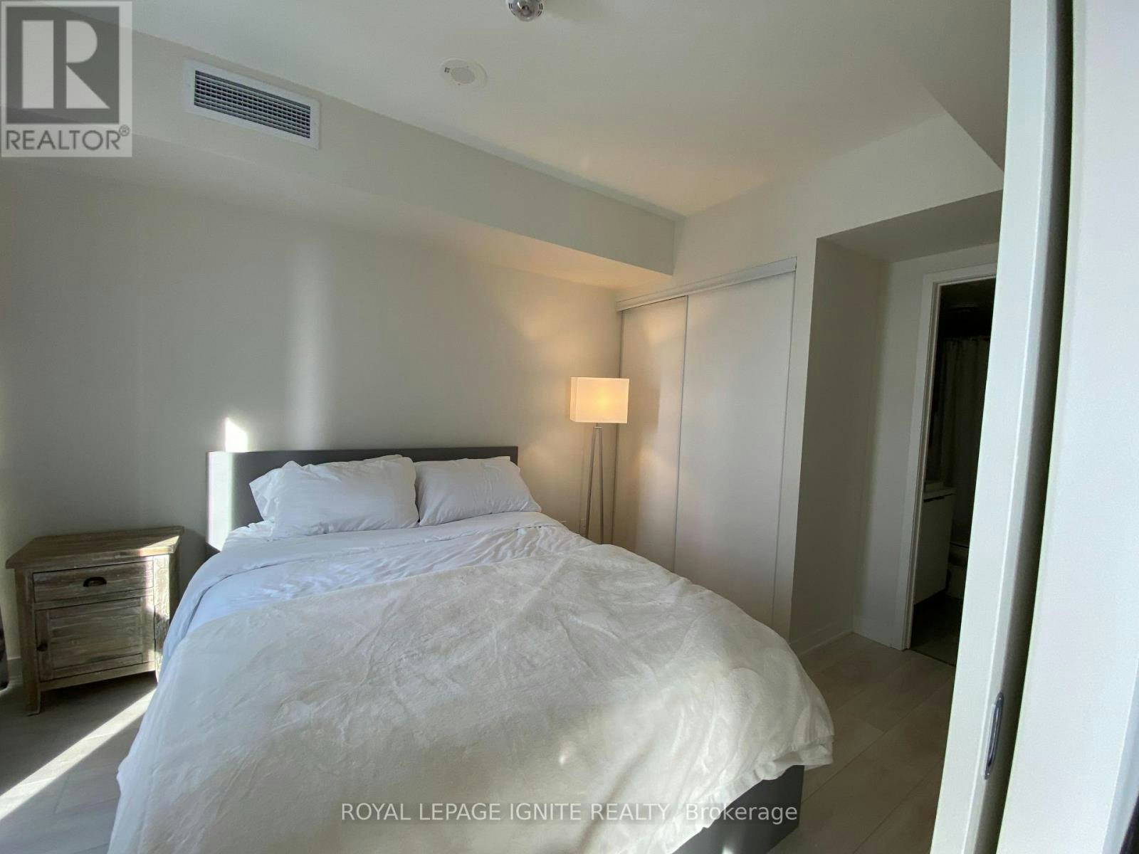 N1001-6 Sonic Way, Toronto, ON, M3C 0P1 - 21