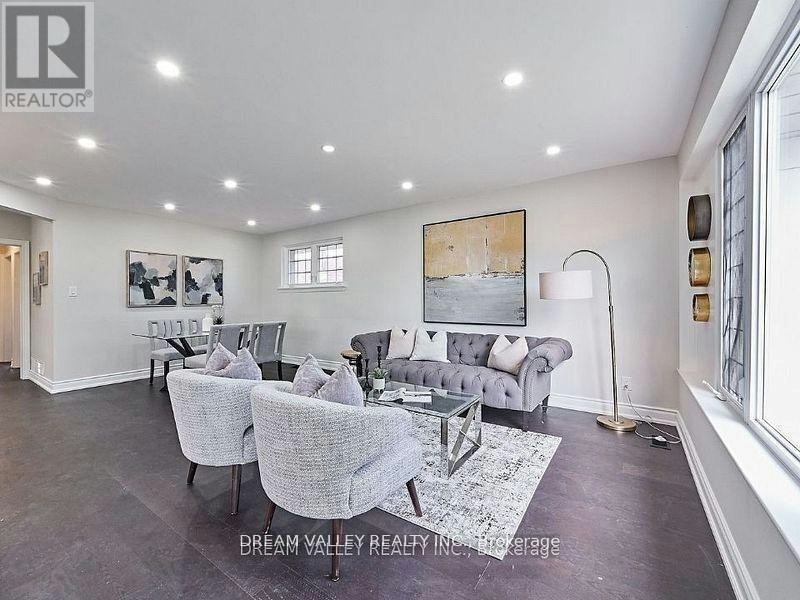 MAIN-24 Gable Place, Toronto, ON, M1P 4J8 - 4