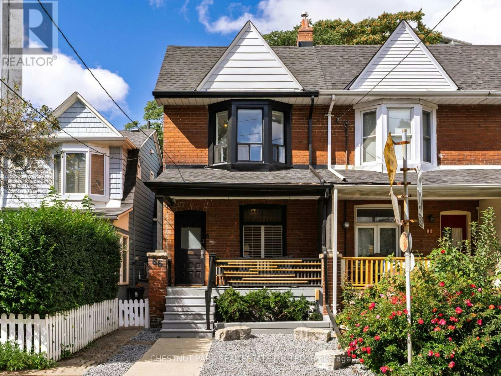 86 Cambridge Avenue, Toronto, ON, M4K 2L4