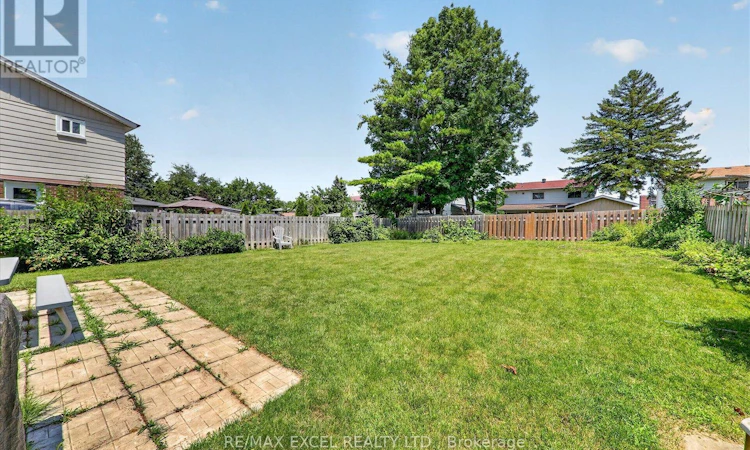 26 Lighthall Crescent