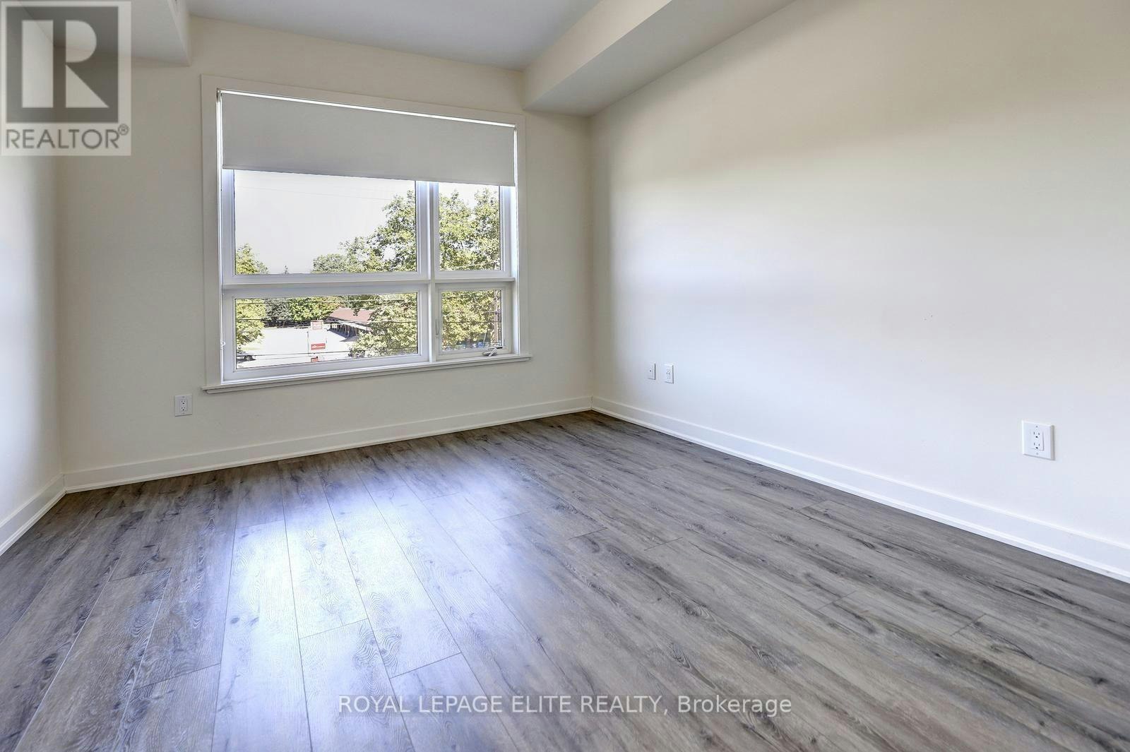 303-340 Plains Road E, Burlington, ON, L7T 2C8 - 21