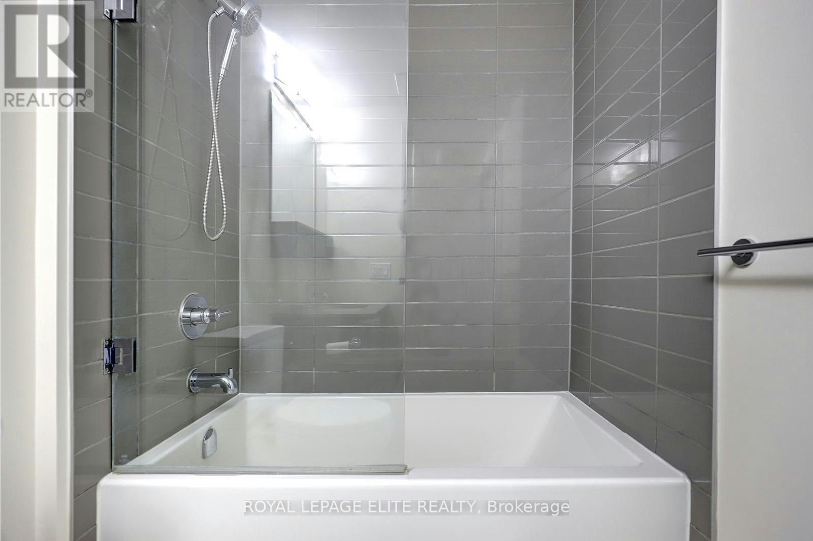 303-340 Plains Road E, Burlington, ON, L7T 2C8 - 19
