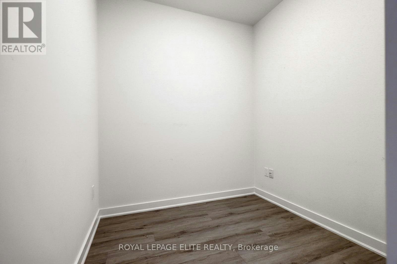 303-340 Plains Road E, Burlington, ON, L7T 2C8 - 8