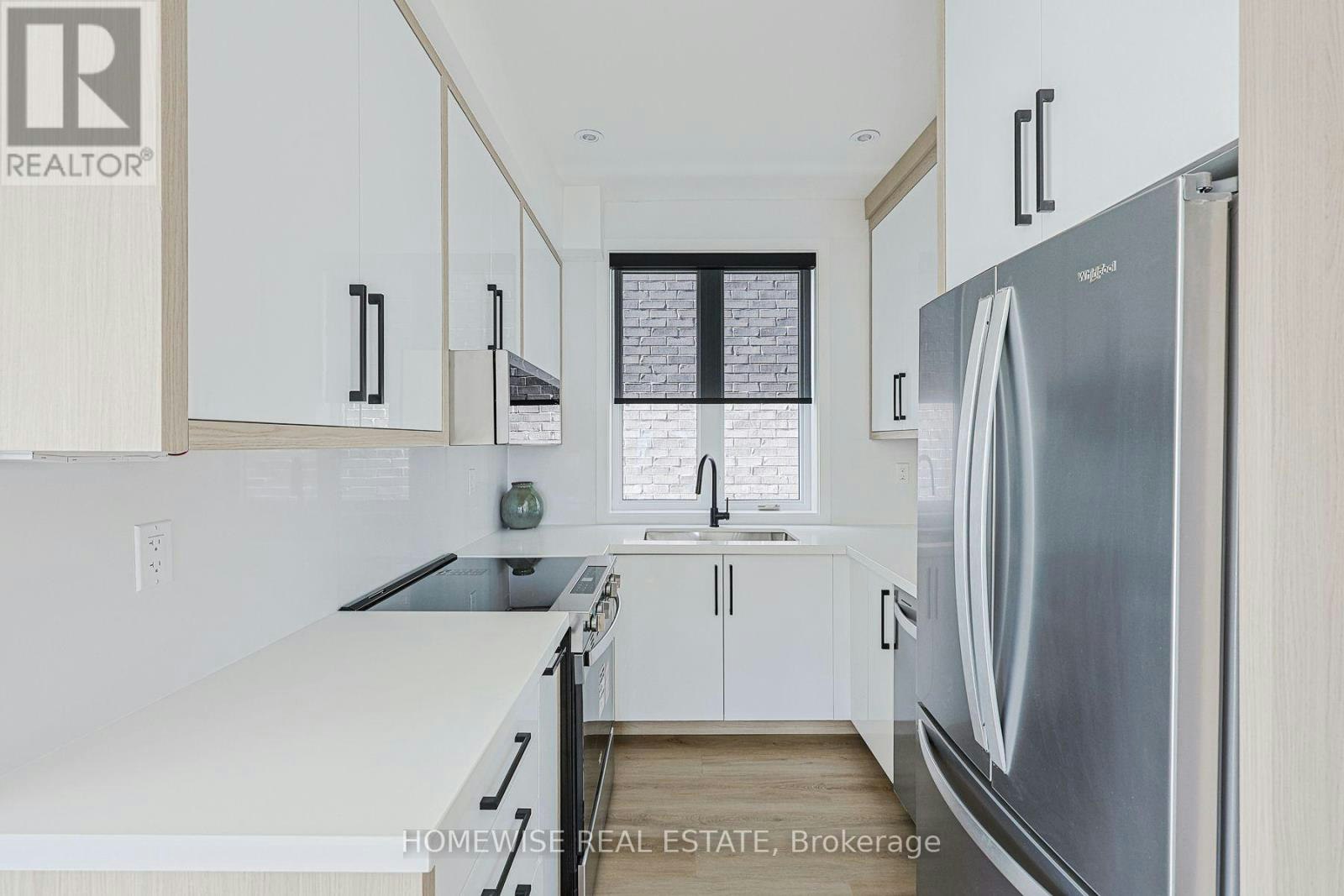 3-159 Locksley Avenue, Toronto, ON, M6B 3N6 - 14