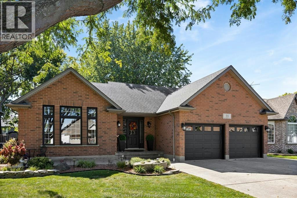 35 Whelan Drive, Amherstburg, ON, N9V 4A4