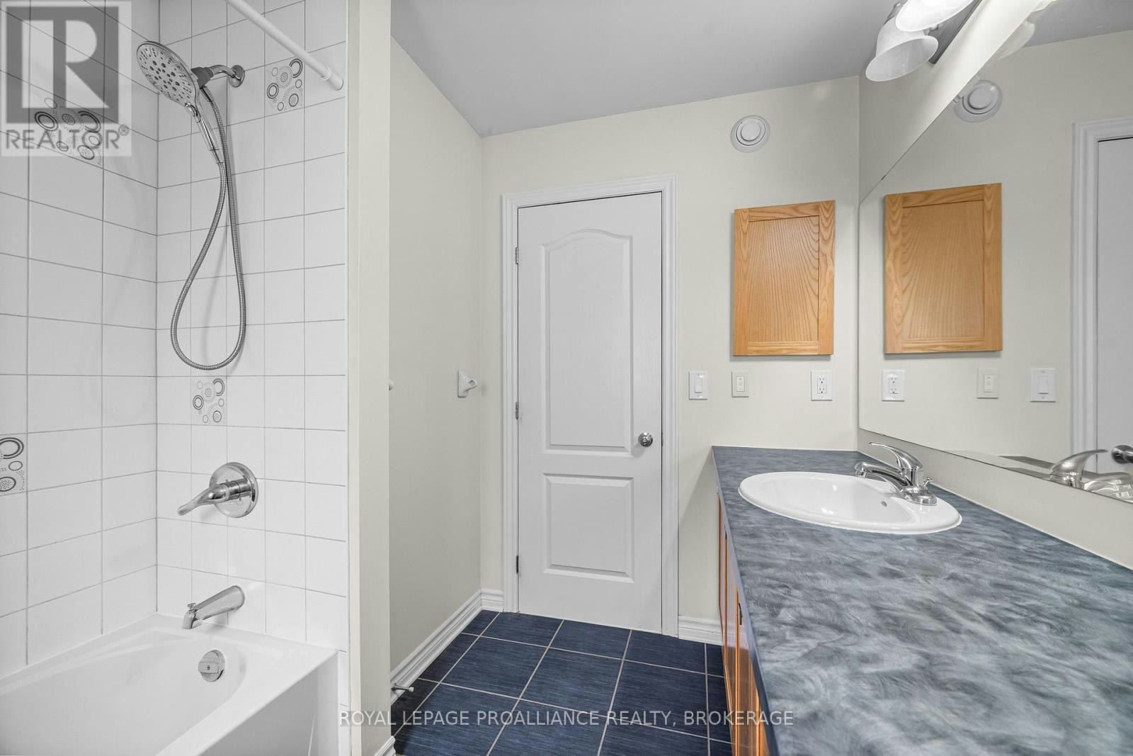 1397 Waterside Way, Kingston, ON, K7K 0E9 - 34