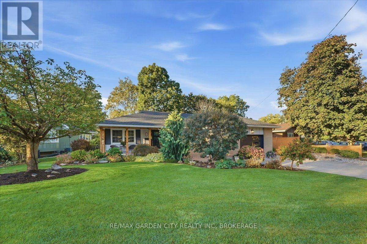 98 Village Road, St. Catharines, ON, L2T 3C1