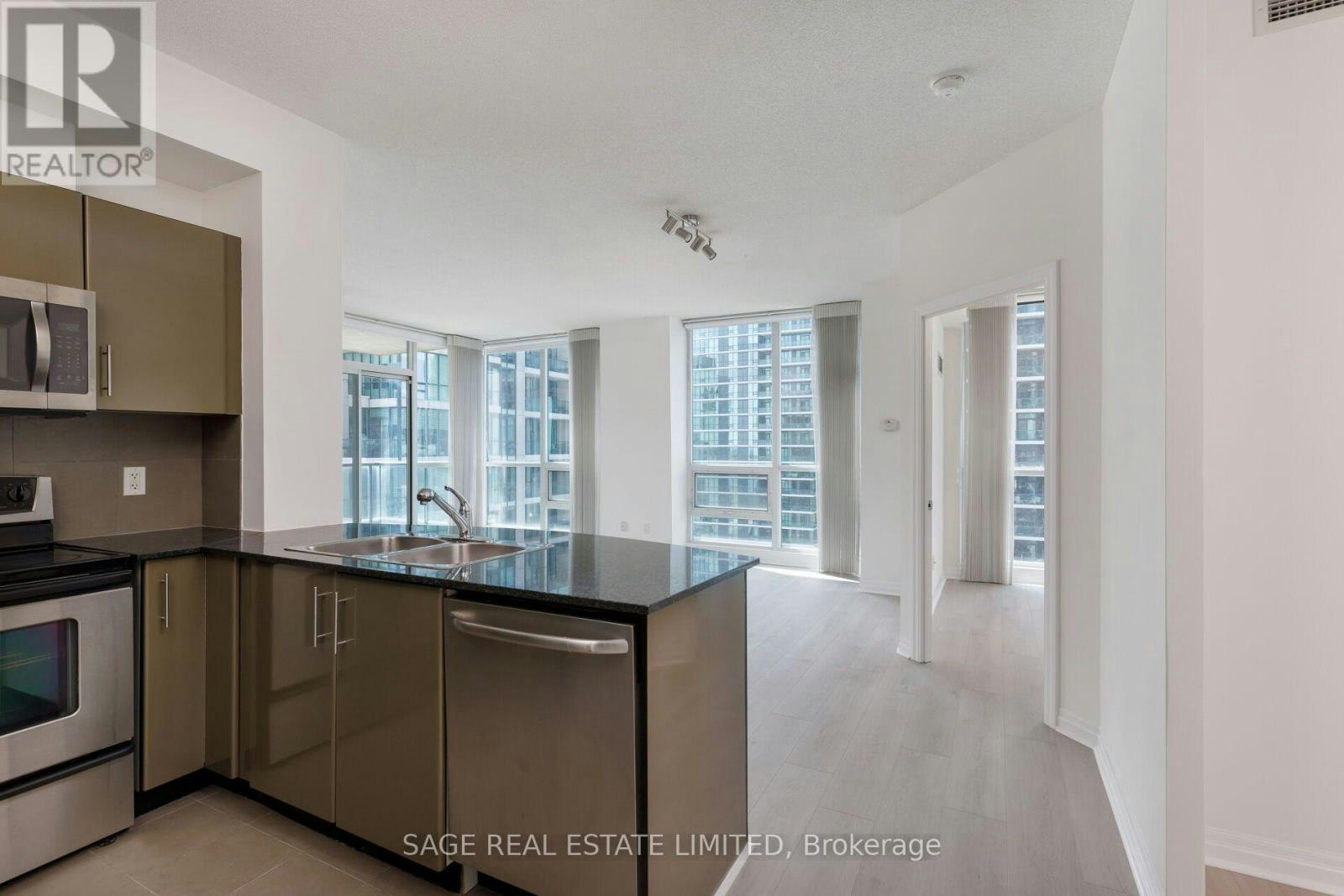 2711-16 Yonge Street, Toronto, ON, M5E 2A1 - 8
