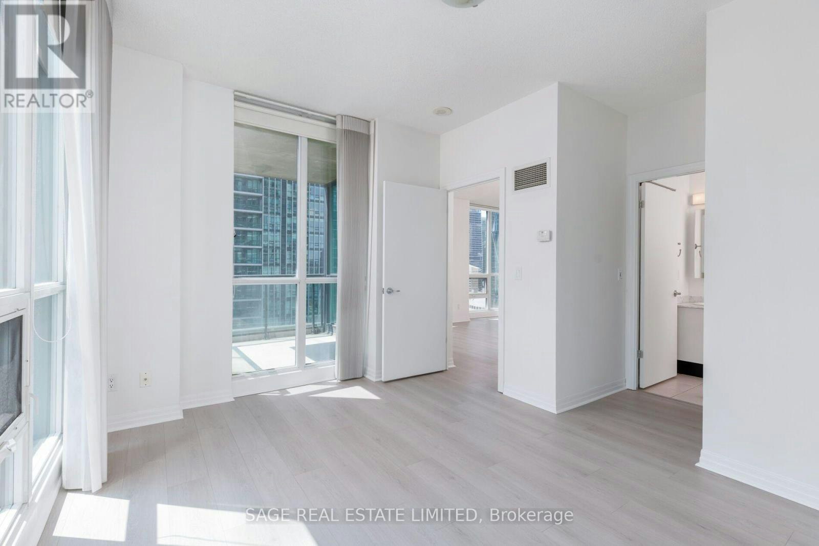 2711-16 Yonge Street, Toronto, ON, M5E 2A1 - 24