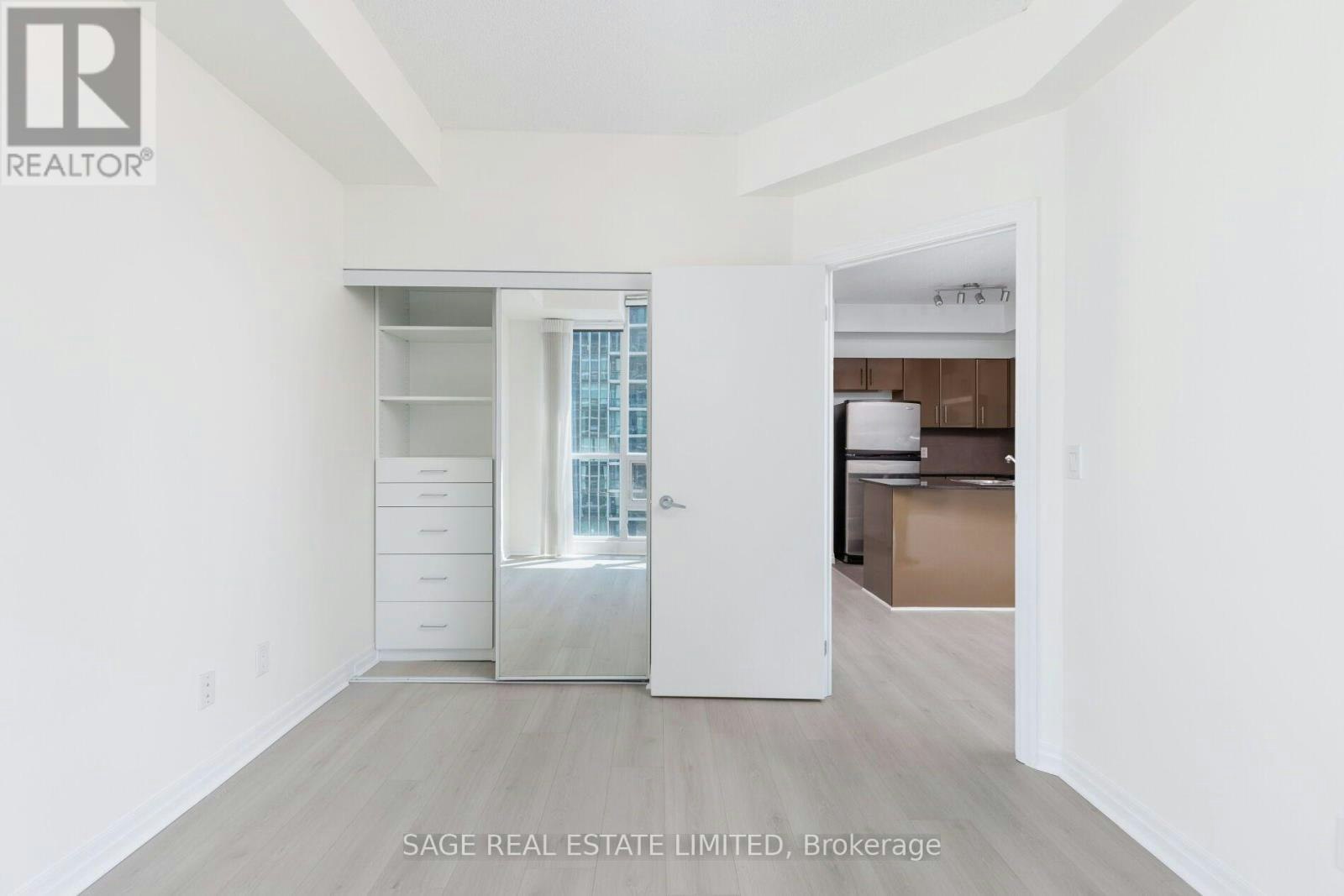2711-16 Yonge Street, Toronto, ON, M5E 2A1 - 32
