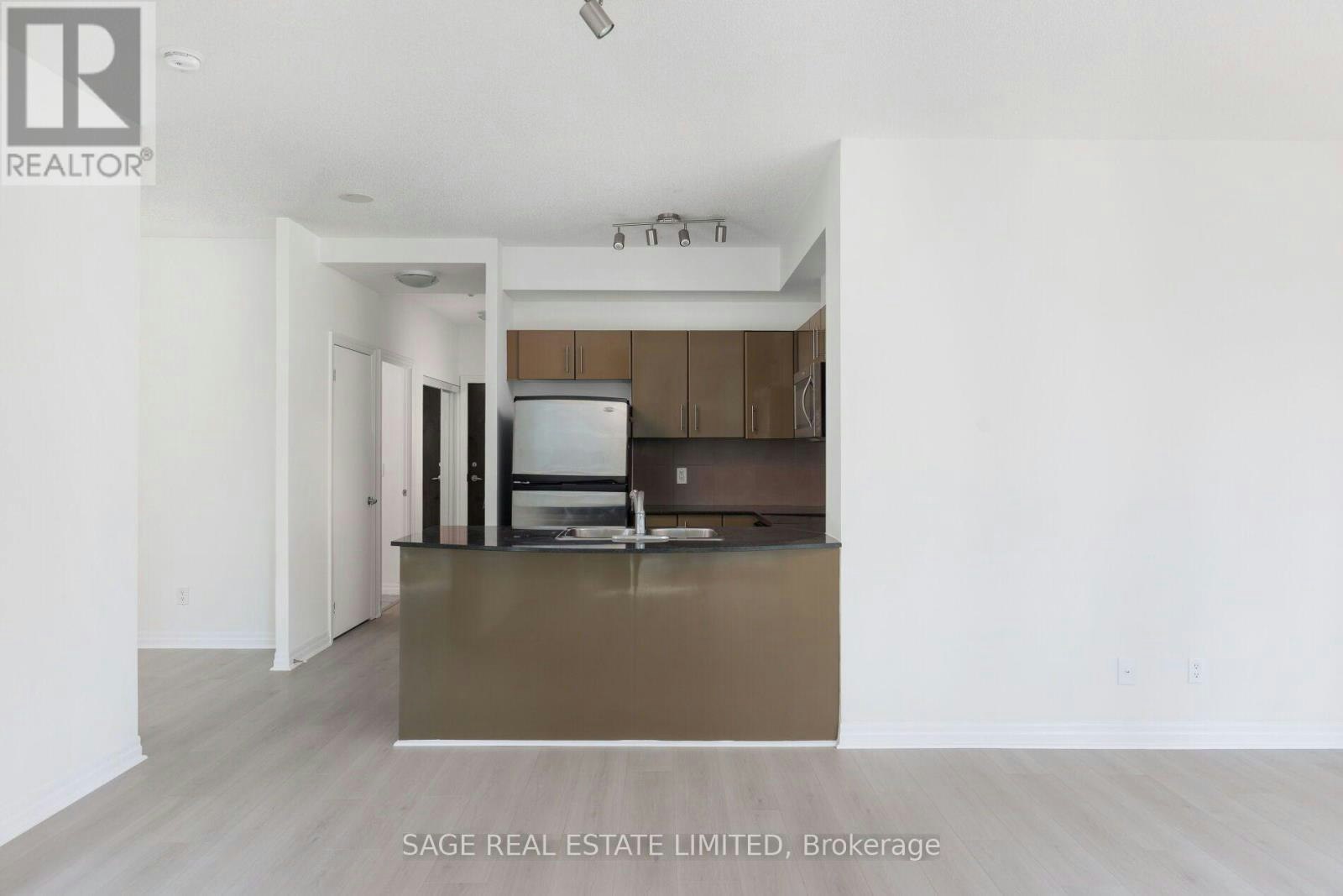 2711-16 Yonge Street, Toronto, ON, M5E 2A1 - 15