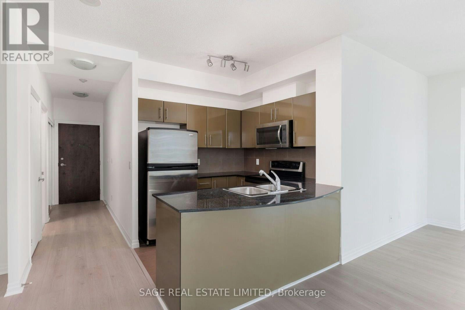 2711-16 Yonge Street, Toronto, ON, M5E 2A1 - 16