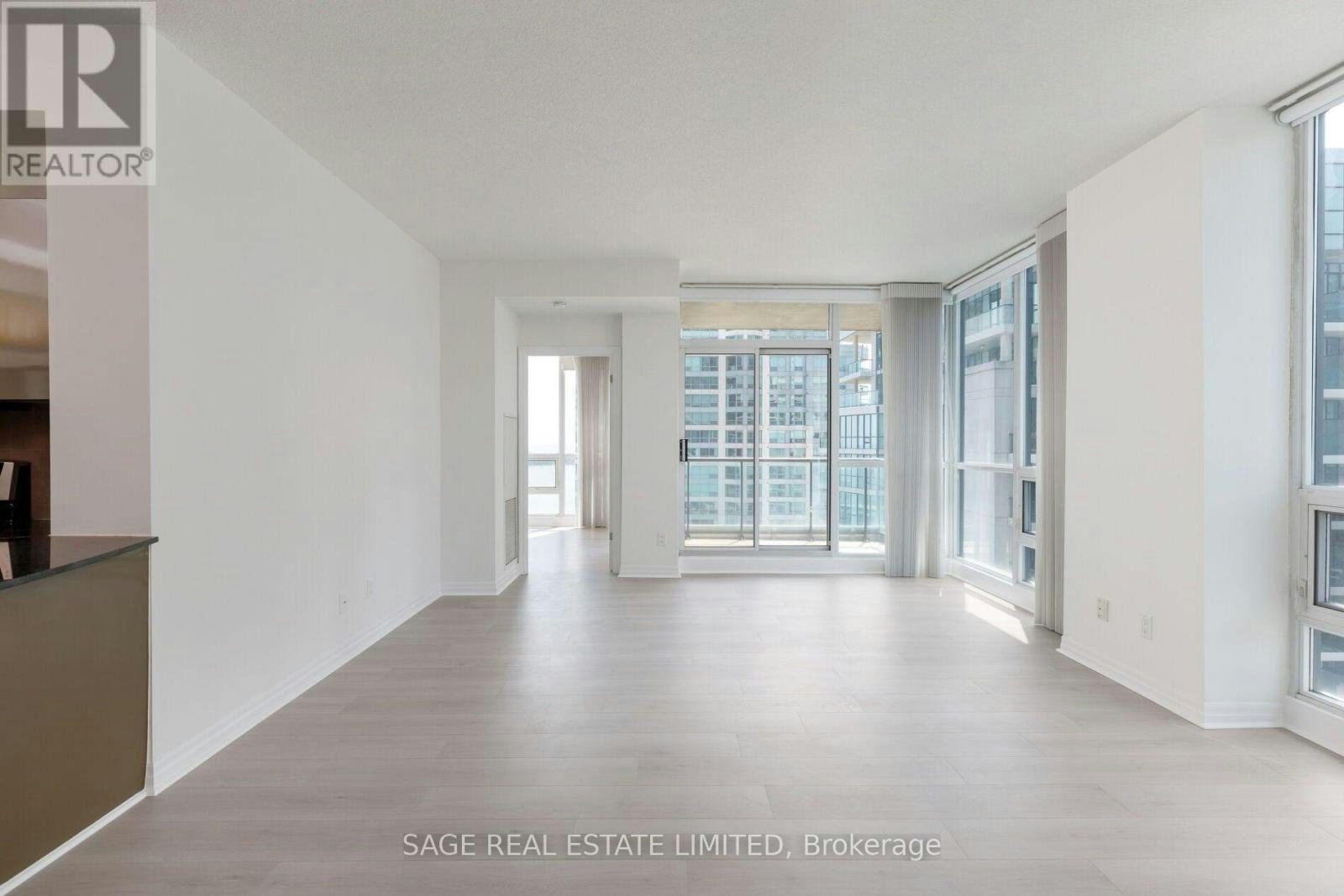 2711-16 Yonge Street, Toronto, ON, M5E 2A1 - 4