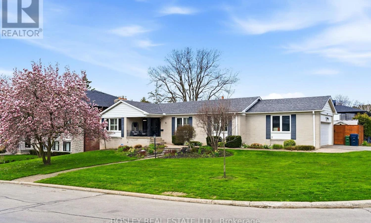 18 Tetbury Crescent