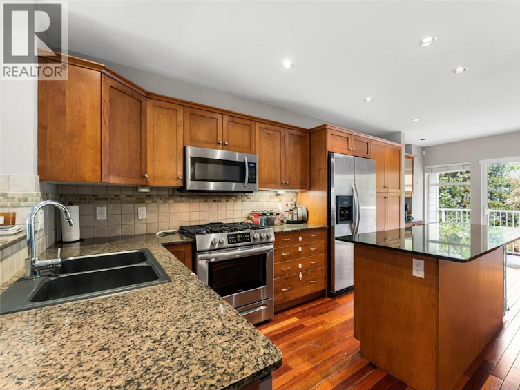 26-1853 Parkview Crescent, Kelowna, BC, V1X 8A3 - 3