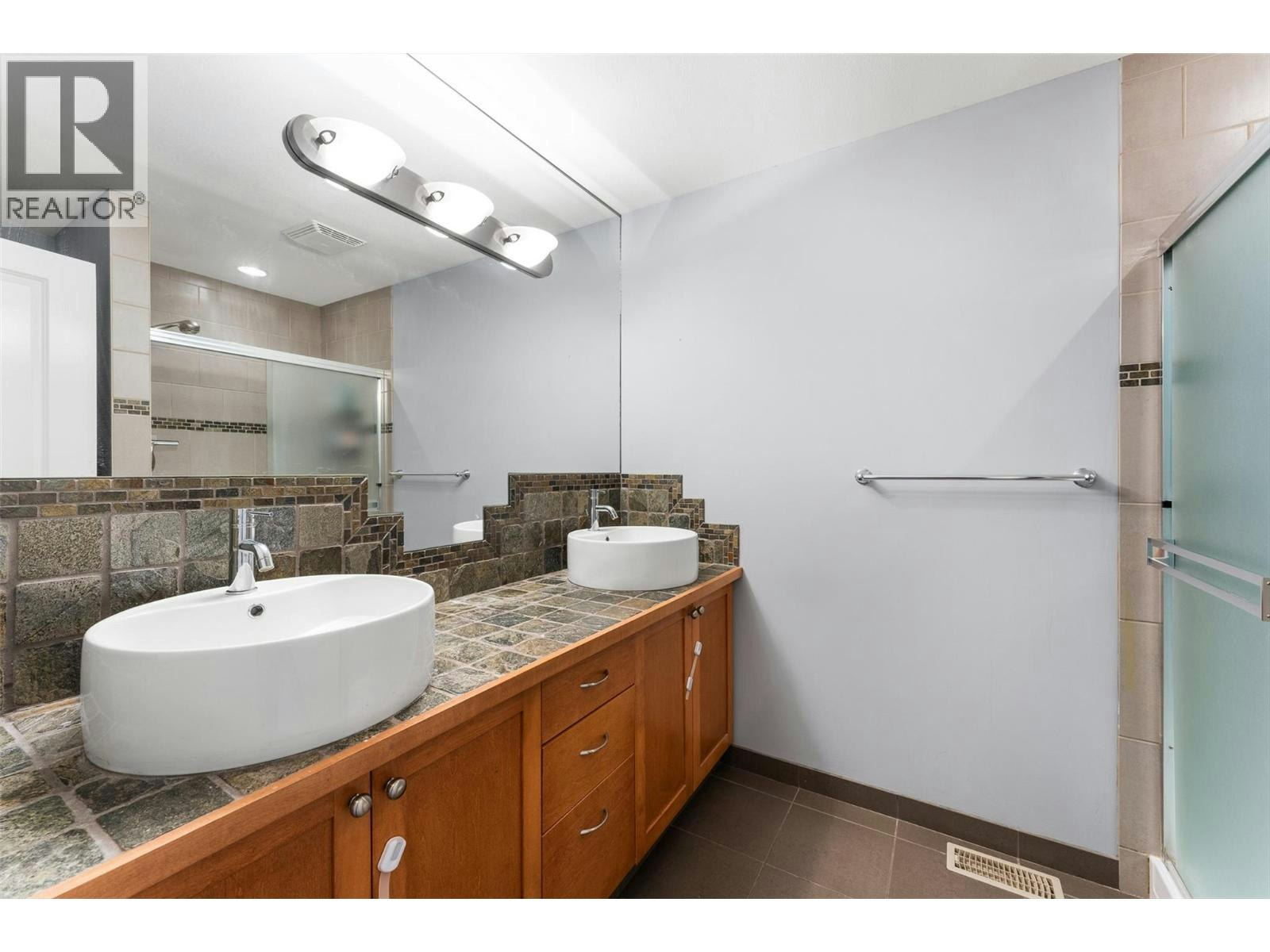 26-1853 Parkview Crescent, Kelowna, BC, V1X 8A3 - 22