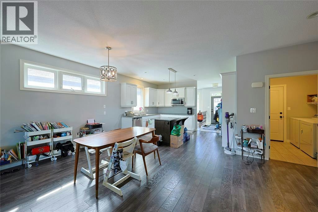 229 Meadowlark Lane, Sarnia, ON, N7S 0B6 - 3