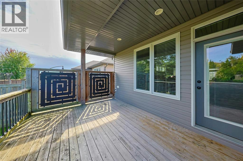 229 Meadowlark Lane, Sarnia, ON, N7S 0B6 - 20