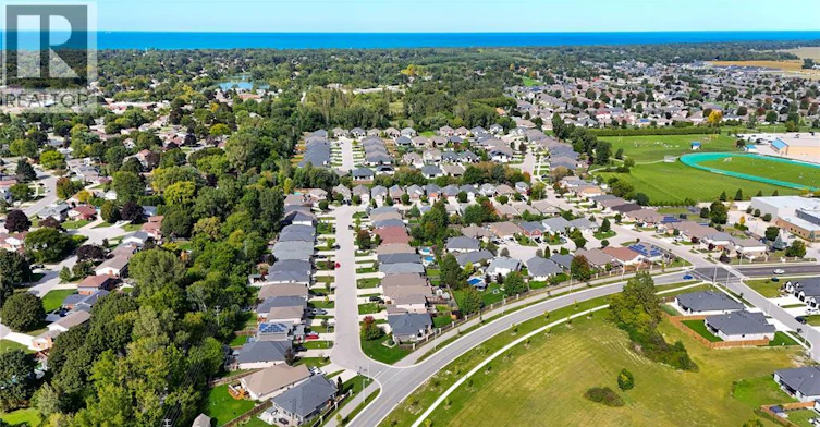 229 Meadowlark Lane, Sarnia, ON, N7S 0B6 - 25