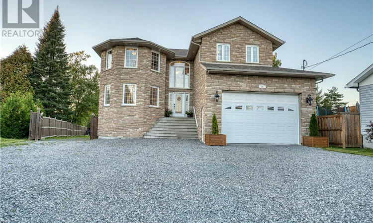 36 Riverside Drive