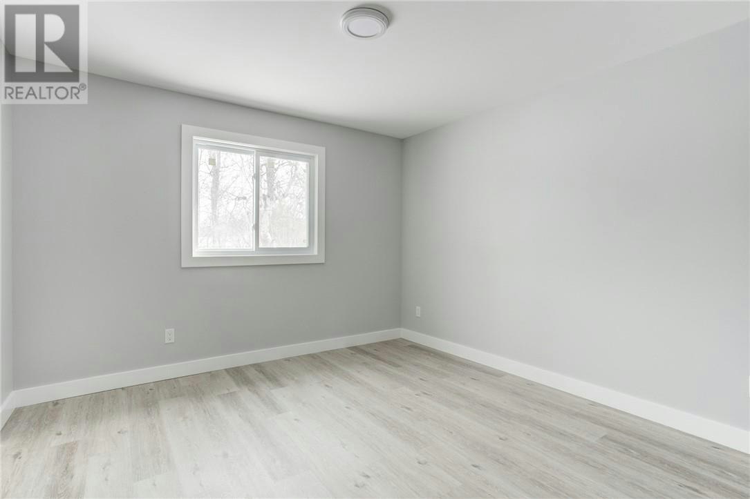 2165 Falconbridge, Greater Sudbury, ON, P3L 1M2 - 7