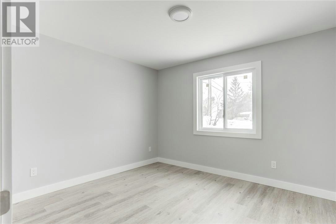 2165 Falconbridge, Greater Sudbury, ON, P3L 1M2 - 6