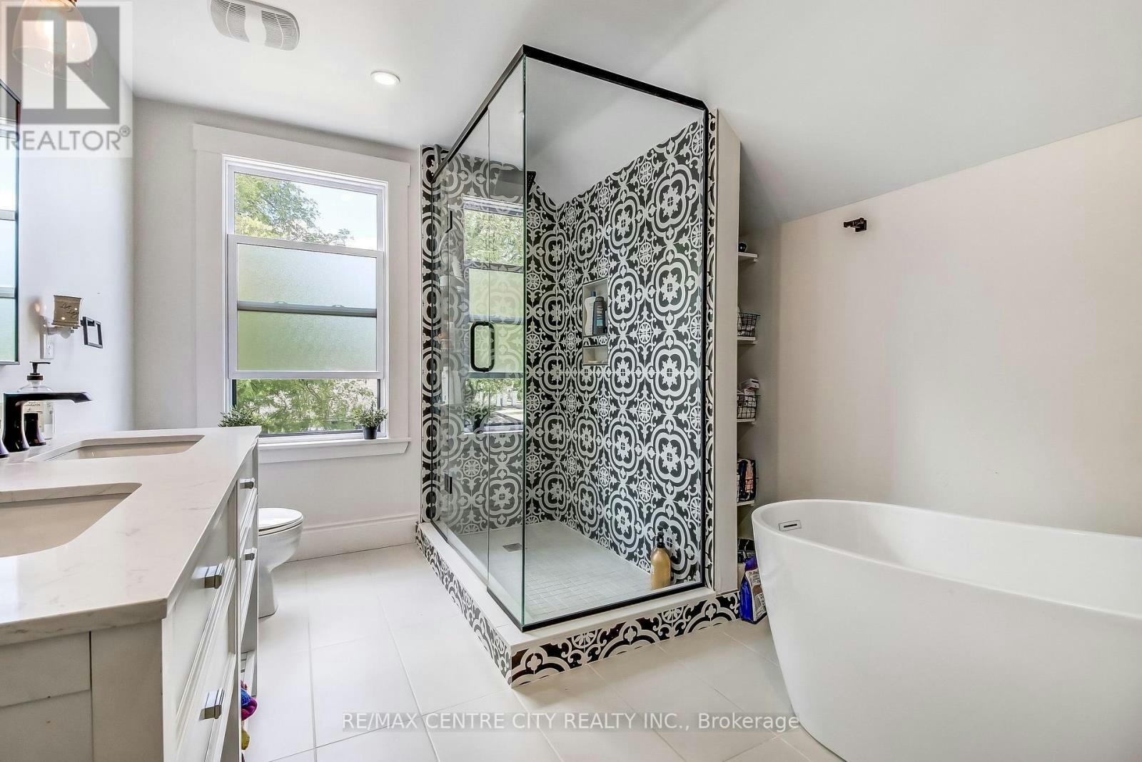 71 Wilson Avenue, St. Thomas, ON, N5R 3R1 - 17