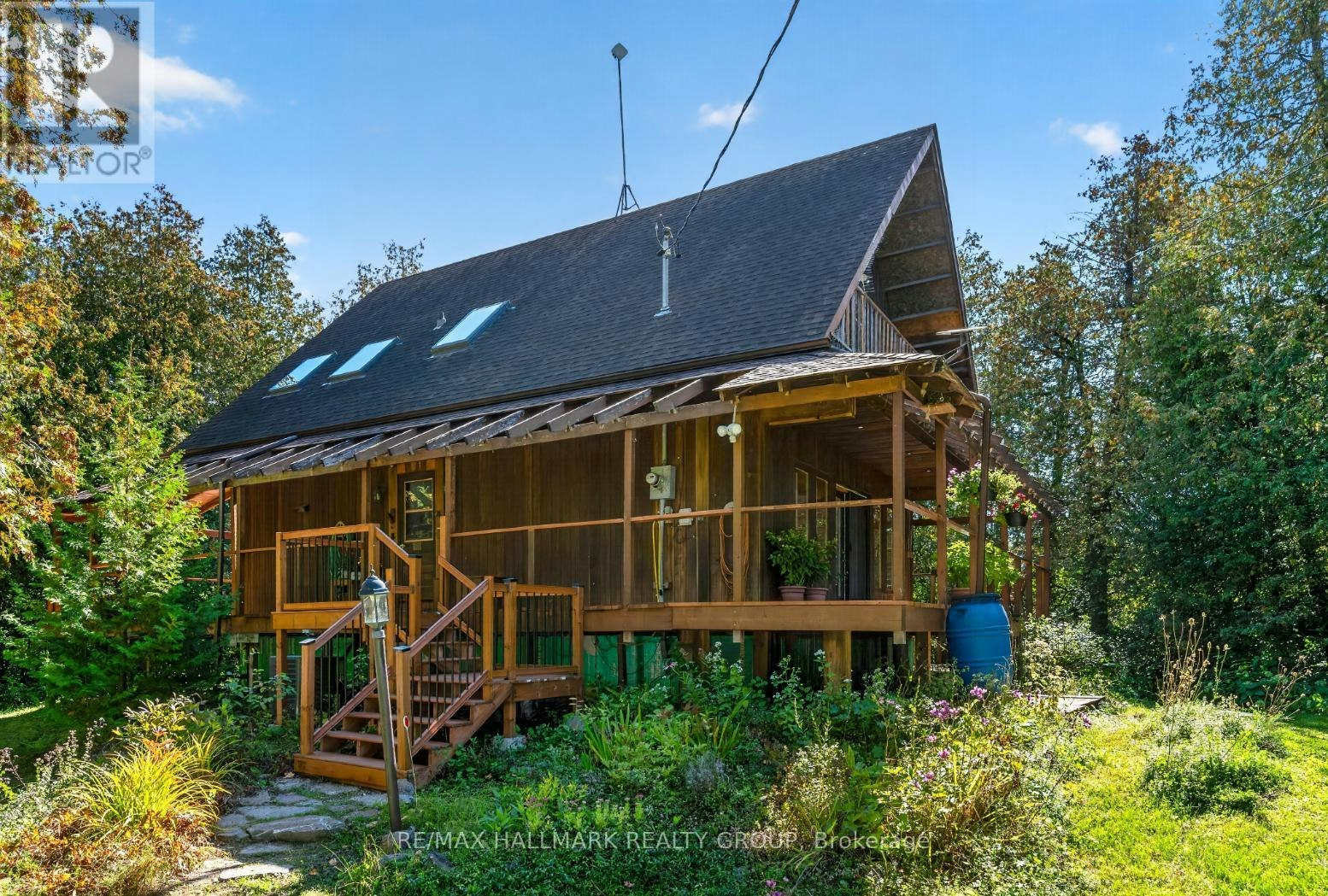 7524 Flewellyn Road, Ottawa, ON, K2S 1B6