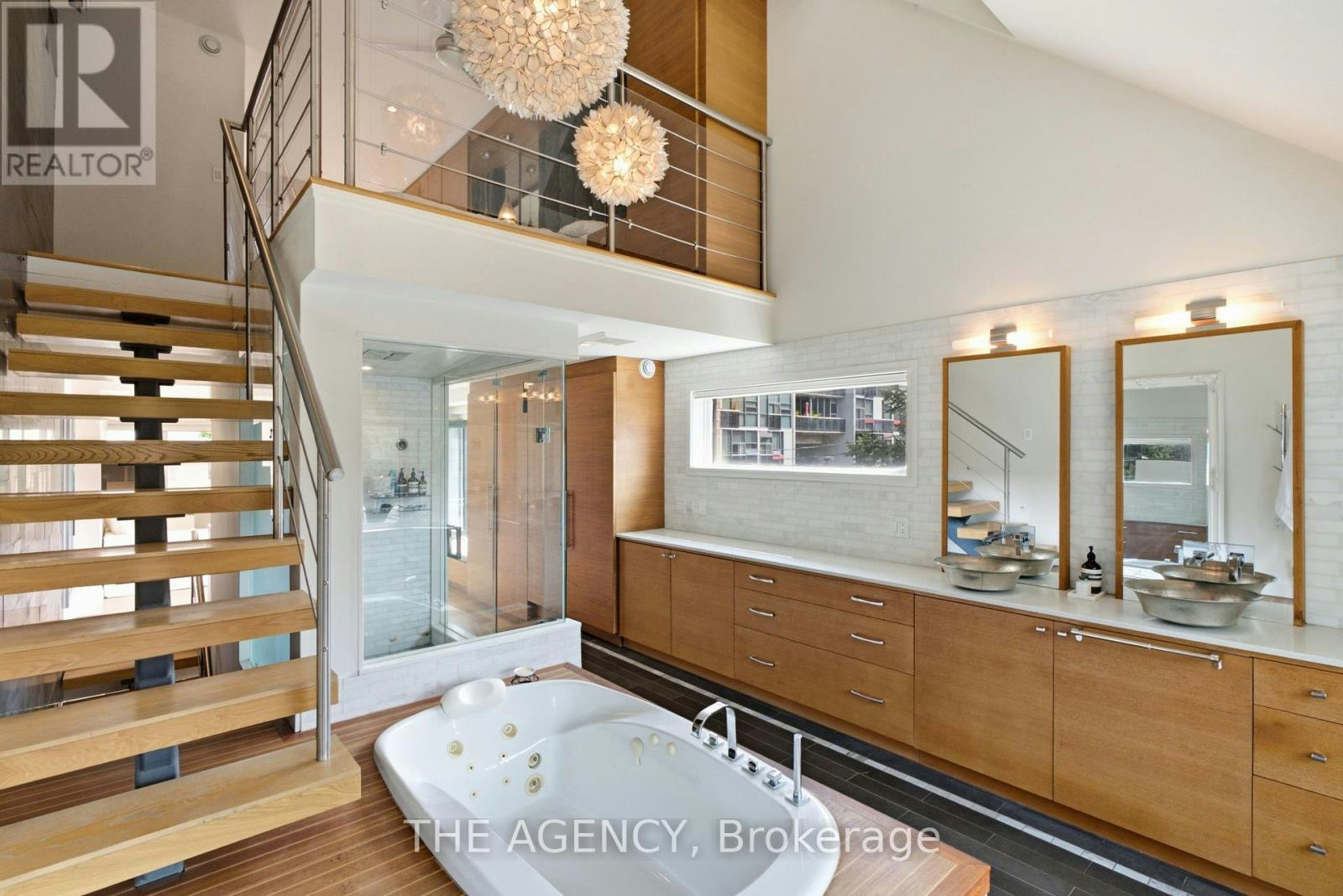 14A-570 Wellington Street, Toronto, ON, M5V 2X5
