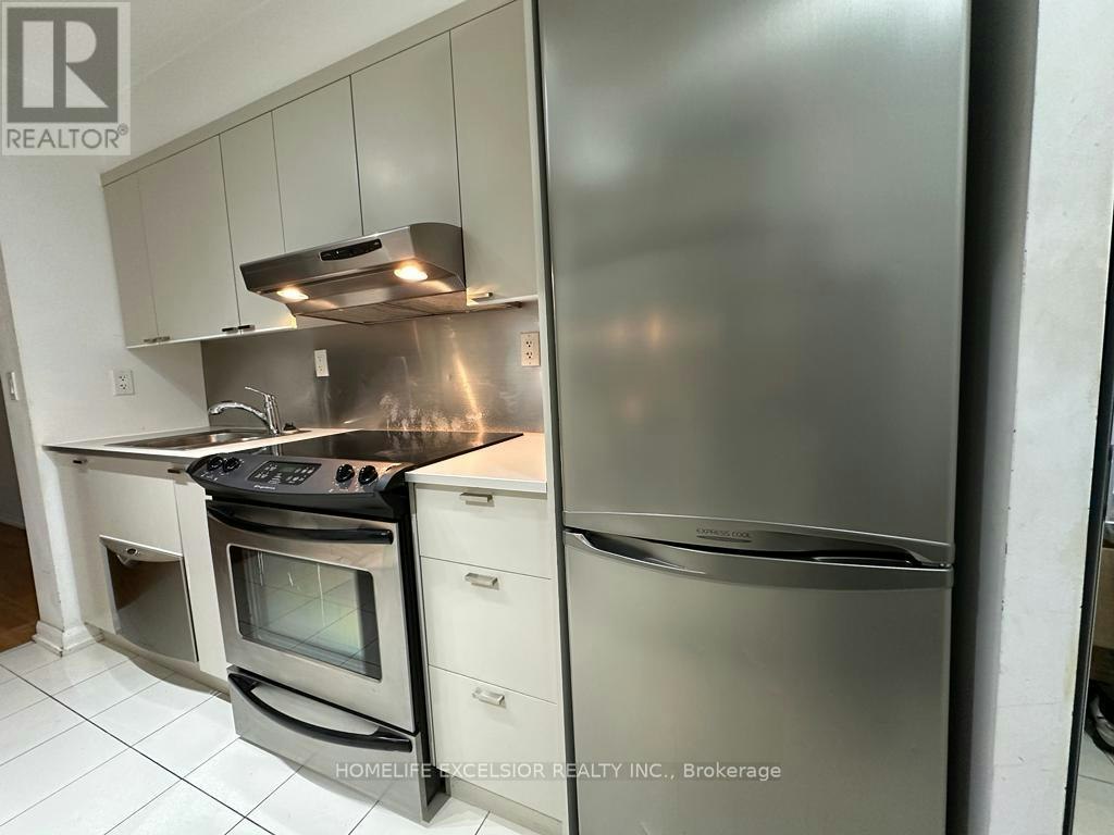 632-111 Elizabeth Street, Toronto, ON, M5G 1P7 - 8