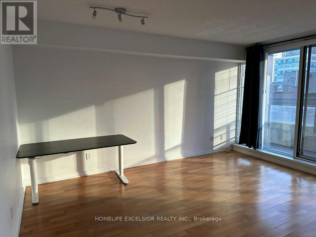 632-111 Elizabeth Street, Toronto, ON, M5G 1P7 - 3
