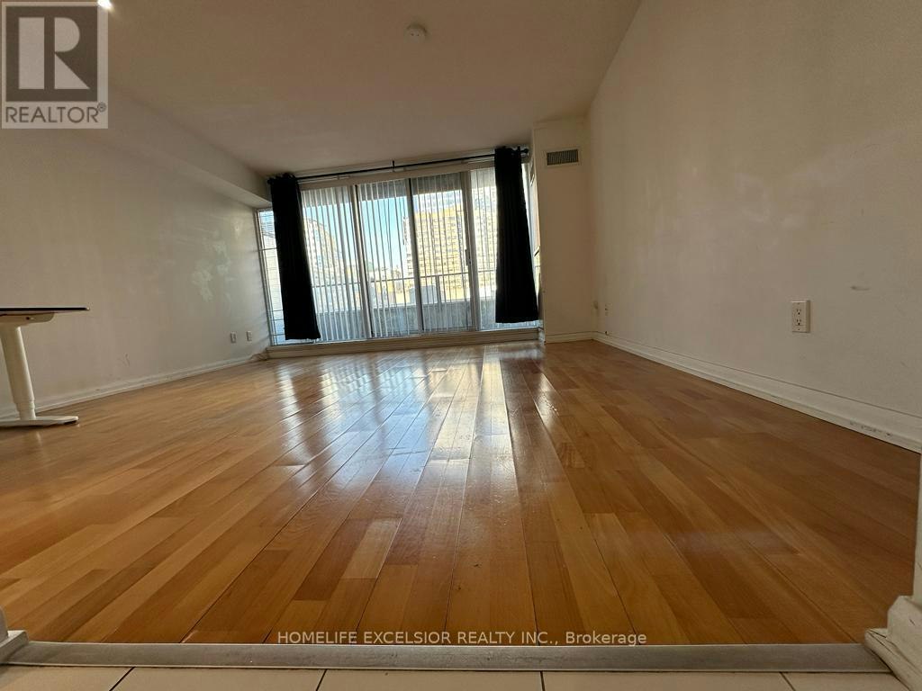 632-111 Elizabeth Street, Toronto, ON, M5G 1P7 - 6