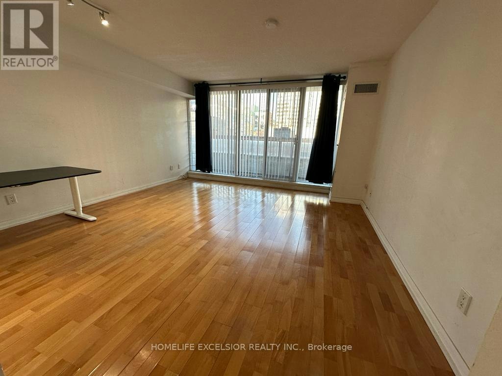 632-111 Elizabeth Street, Toronto, ON, M5G 1P7 - 4