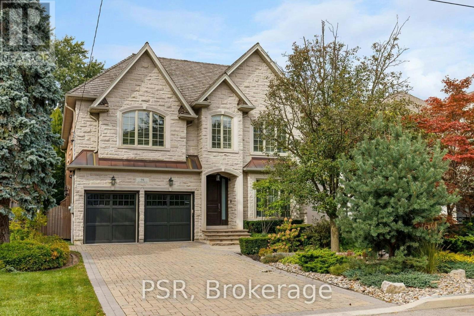 94 Munro Boulevard, Toronto, ON, M2P 1C4