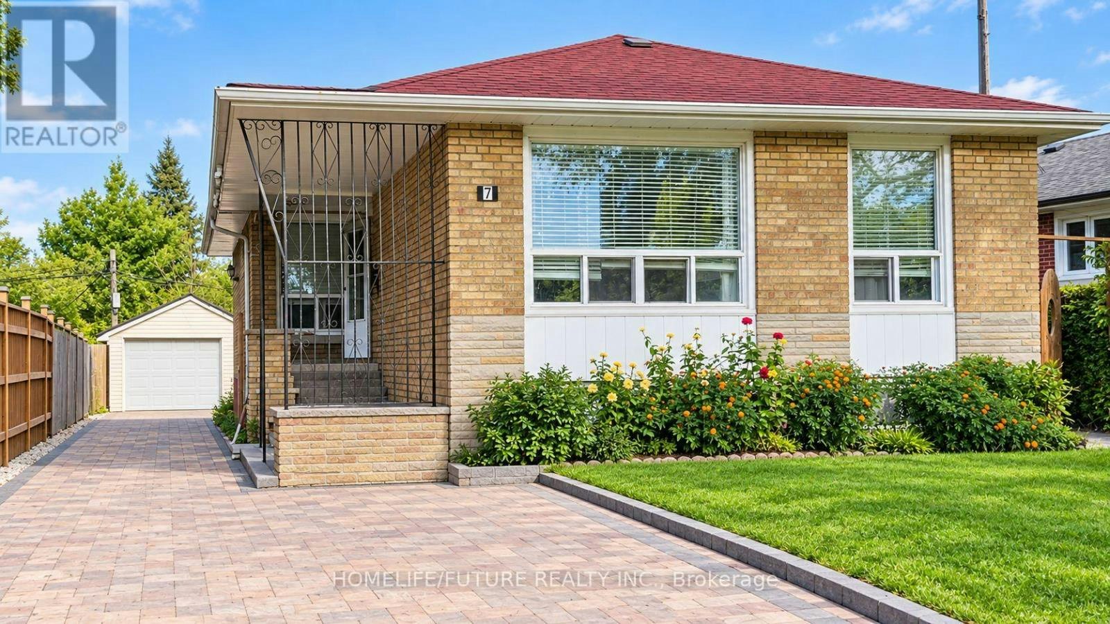 MAIN-7 Perivale Crescent, Toronto, ON, M1J 2B9