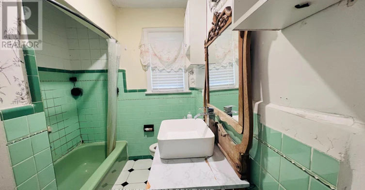 MAIN-7 Perivale Crescent, Toronto, ON, M1J 2B9 - 7