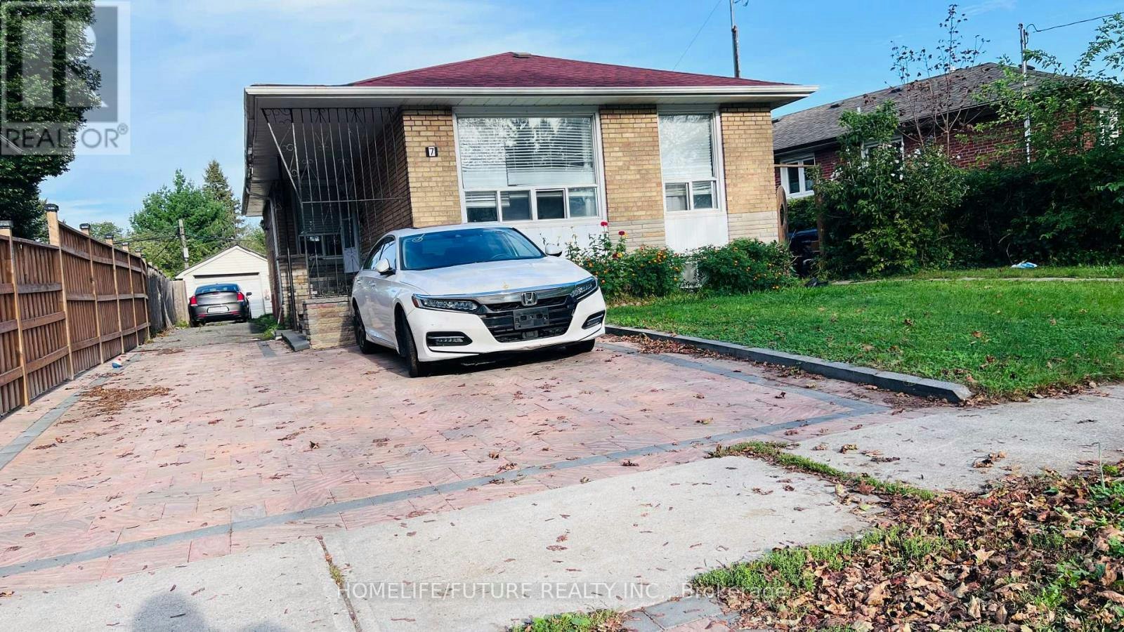 MAIN-7 Perivale Crescent, Toronto, ON, M1J 2B9 - 11