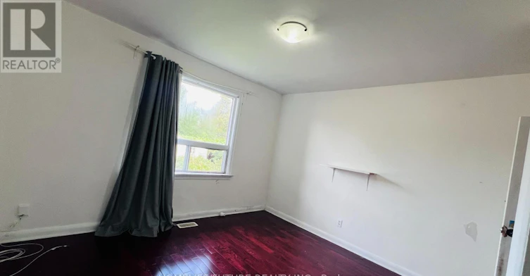 MAIN-7 Perivale Crescent, Toronto, ON, M1J 2B9 - 4