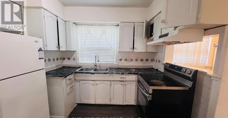 MAIN-7 Perivale Crescent, Toronto, ON, M1J 2B9 - 2
