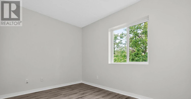 208-107 Bond Street, Orillia, ON, L3V 1J7 - 11