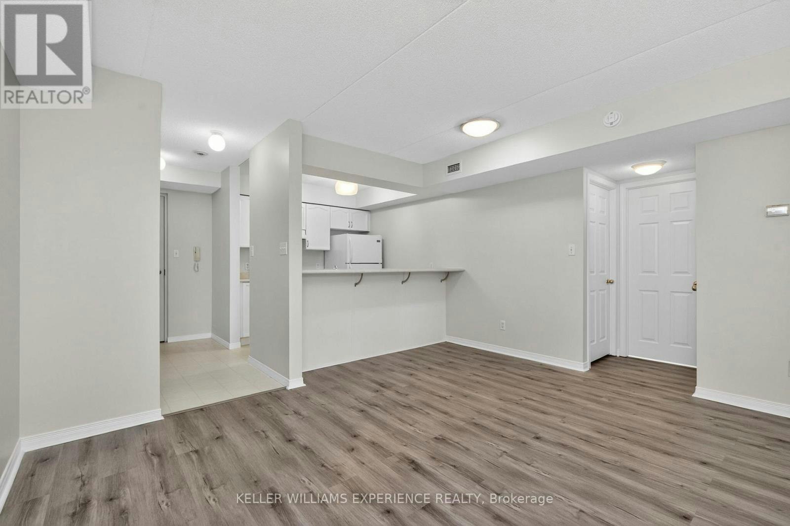 208-107 Bond Street, Orillia, ON, L3V 1J7 - 7