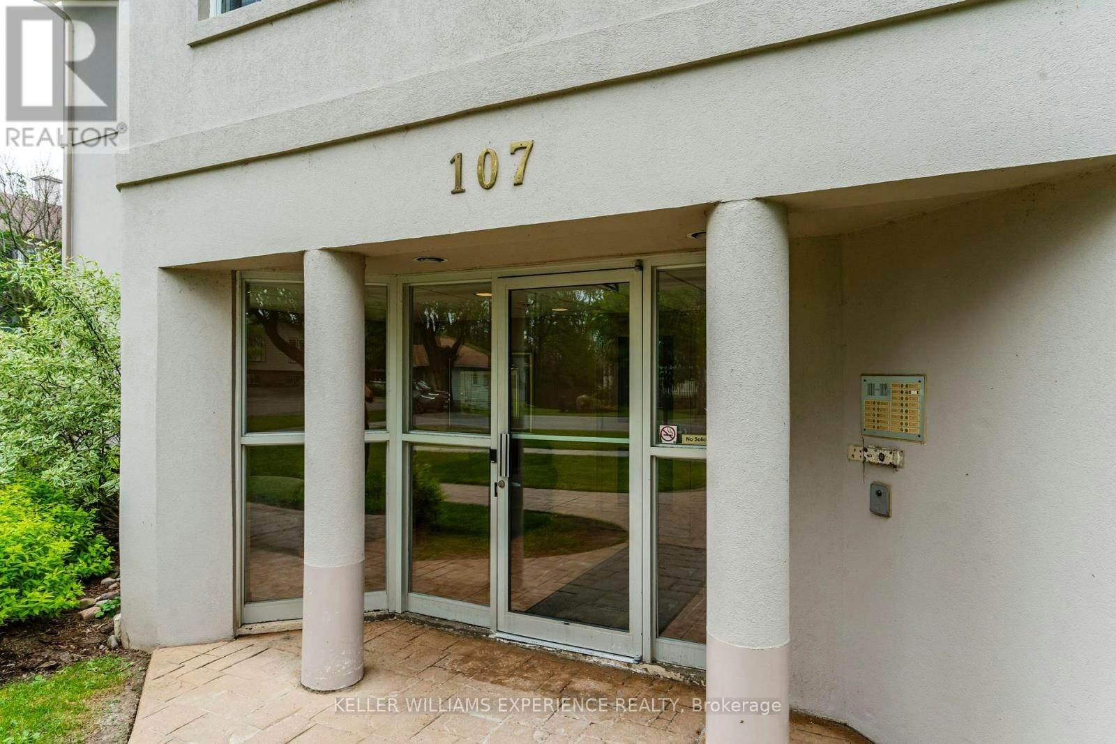 208-107 Bond Street, Orillia, ON, L3V 1J7 - 2