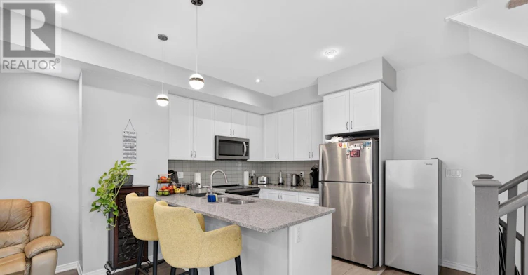 63-35 Applewood Lane, Toronto, ON, M9C 0C1 - 9