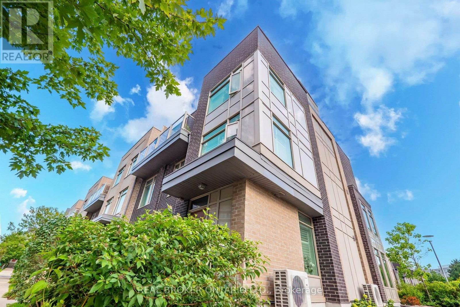 63-35 Applewood Lane, Toronto, ON, M9C 0C1 - 3