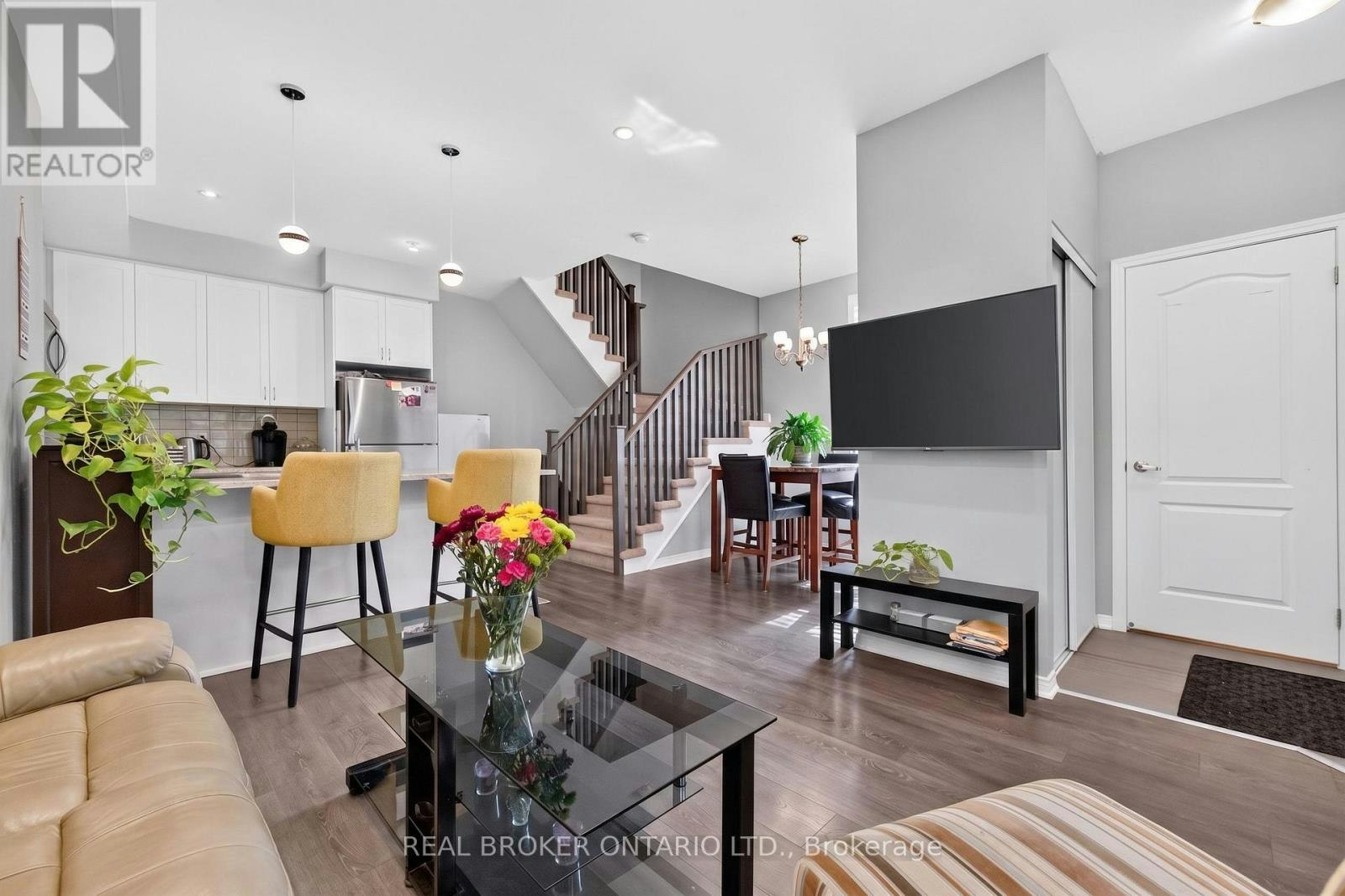 63-35 Applewood Lane, Toronto, ON, M9C 0C1