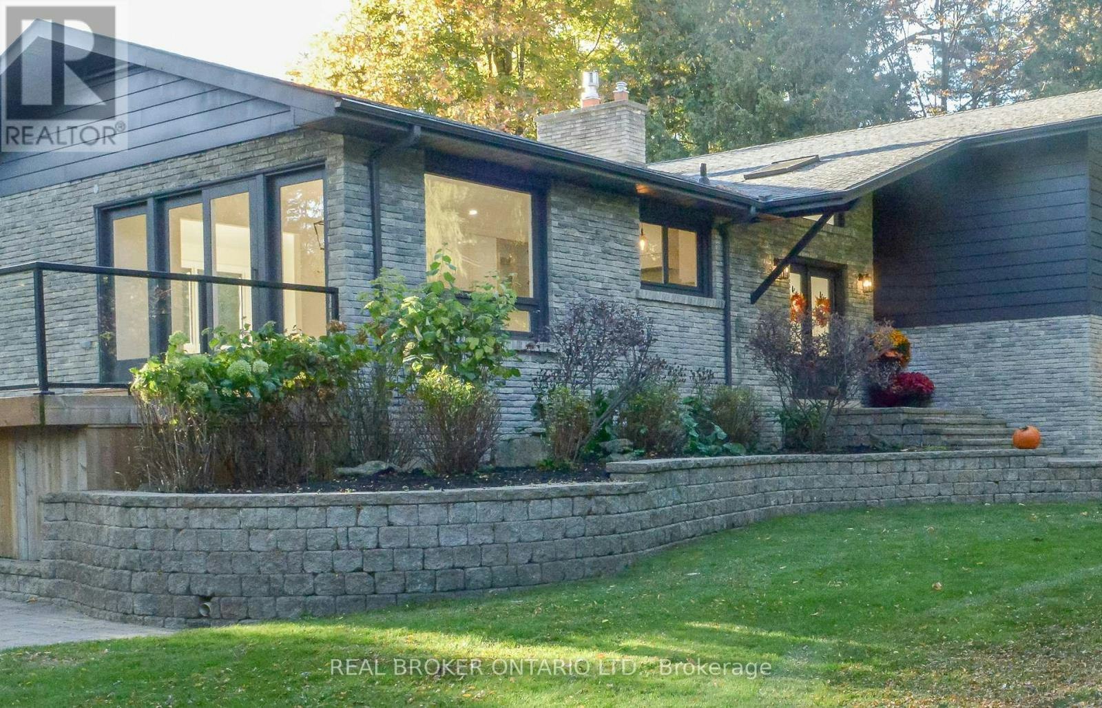 572 Main Street, Halton Hills, ON, L7G 3T6 - 2