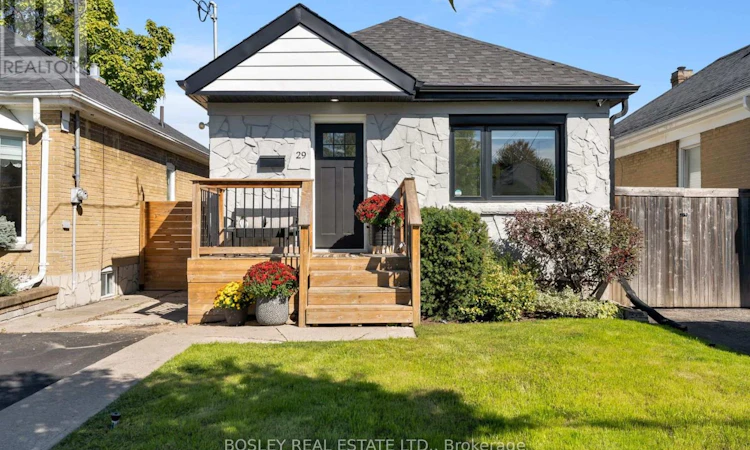 29 Blakley Avenue